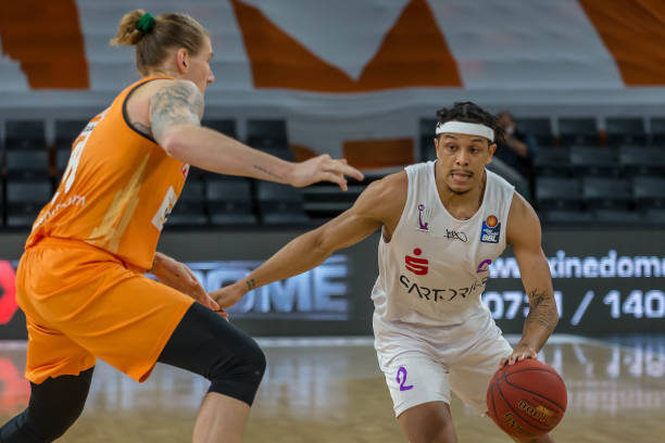 可以发现他 可以发现他