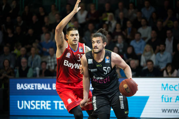 而且还要迎 而且还要迎